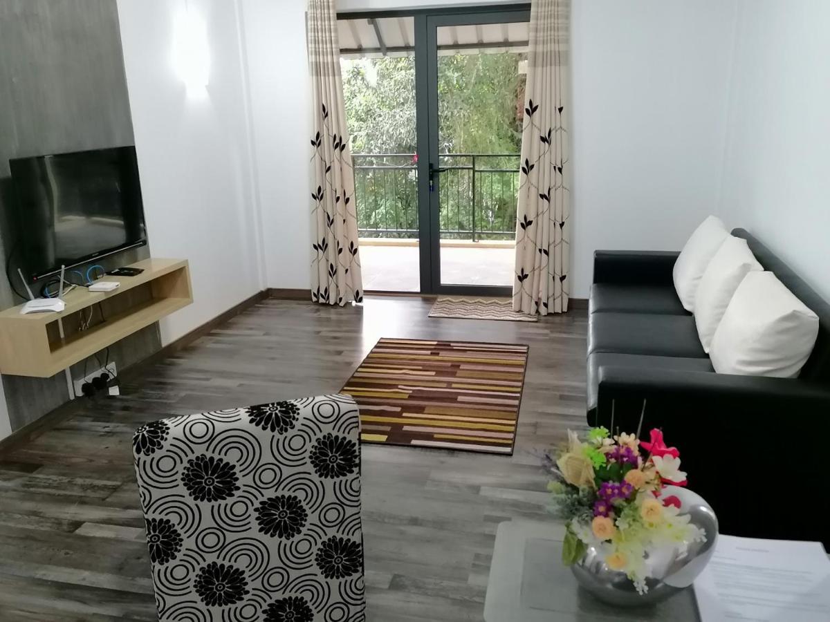 Bobato Building Apartment Curepipe Bagian luar foto
